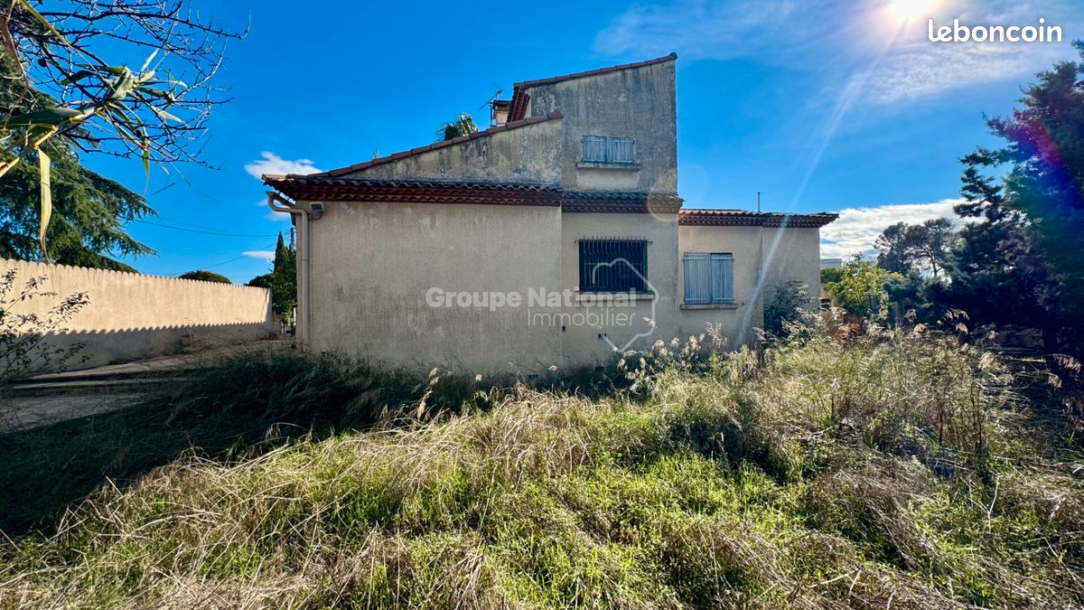 Maison 4 pièces 119 m² · à Nîmes · 119 m² · 155 000 €
