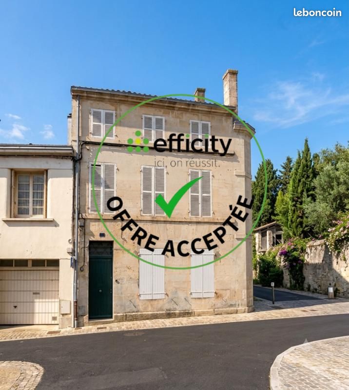 Immeuble 8 pièces 163 m² · à Niort · 163 m² · 216 000 €