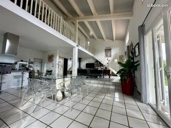 Maison 5 pièces 157 m² · à Villeneuve-la-Rivière · 157 m² · 419 900 €