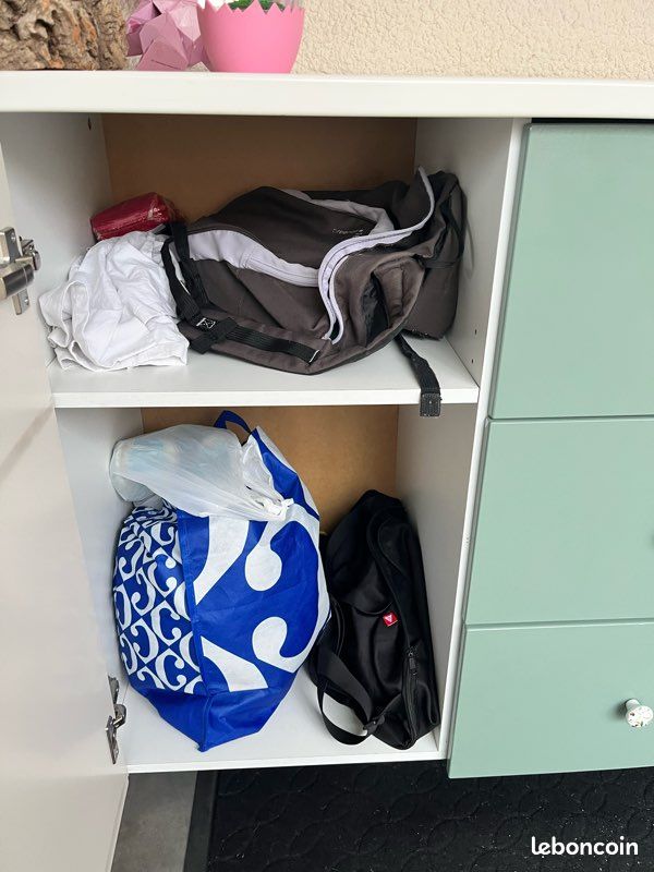 Commode (image 2)