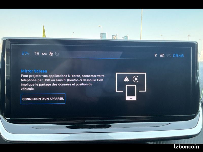 Peugeot 2008 Hybrid 145 e-DCS6 GT (image 25)