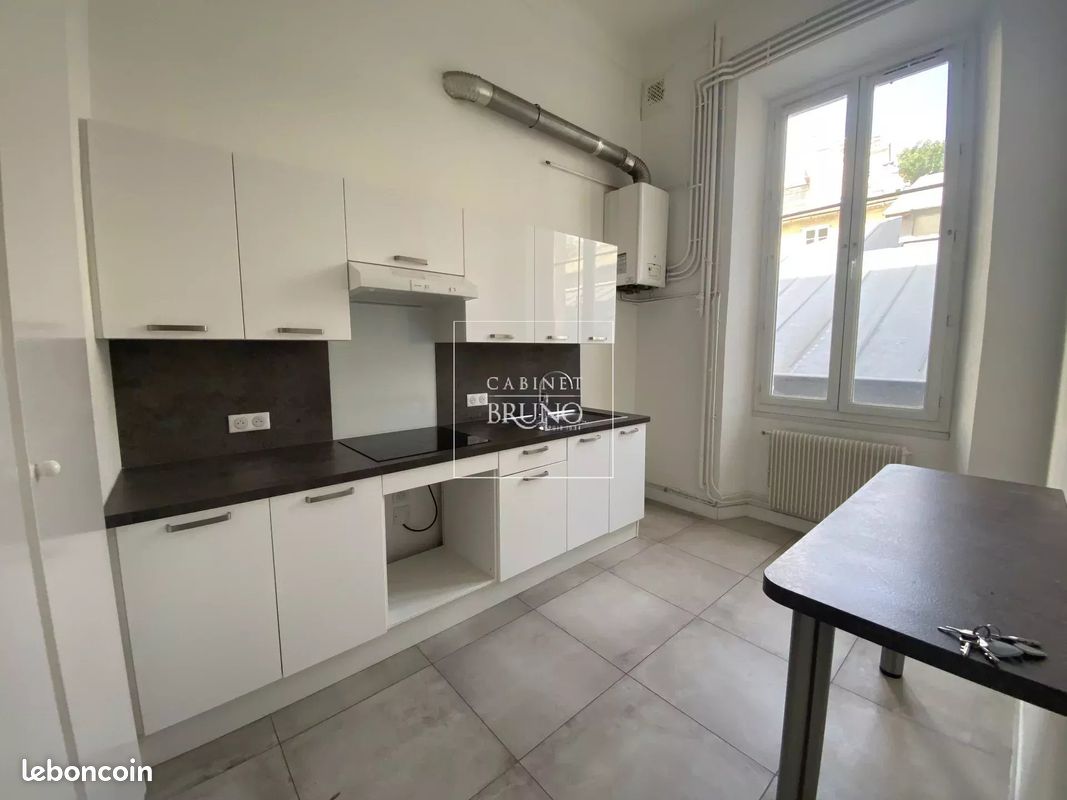Appartement 4 pièces 107 m² · à Cannes · 107 m² · 1 567 €