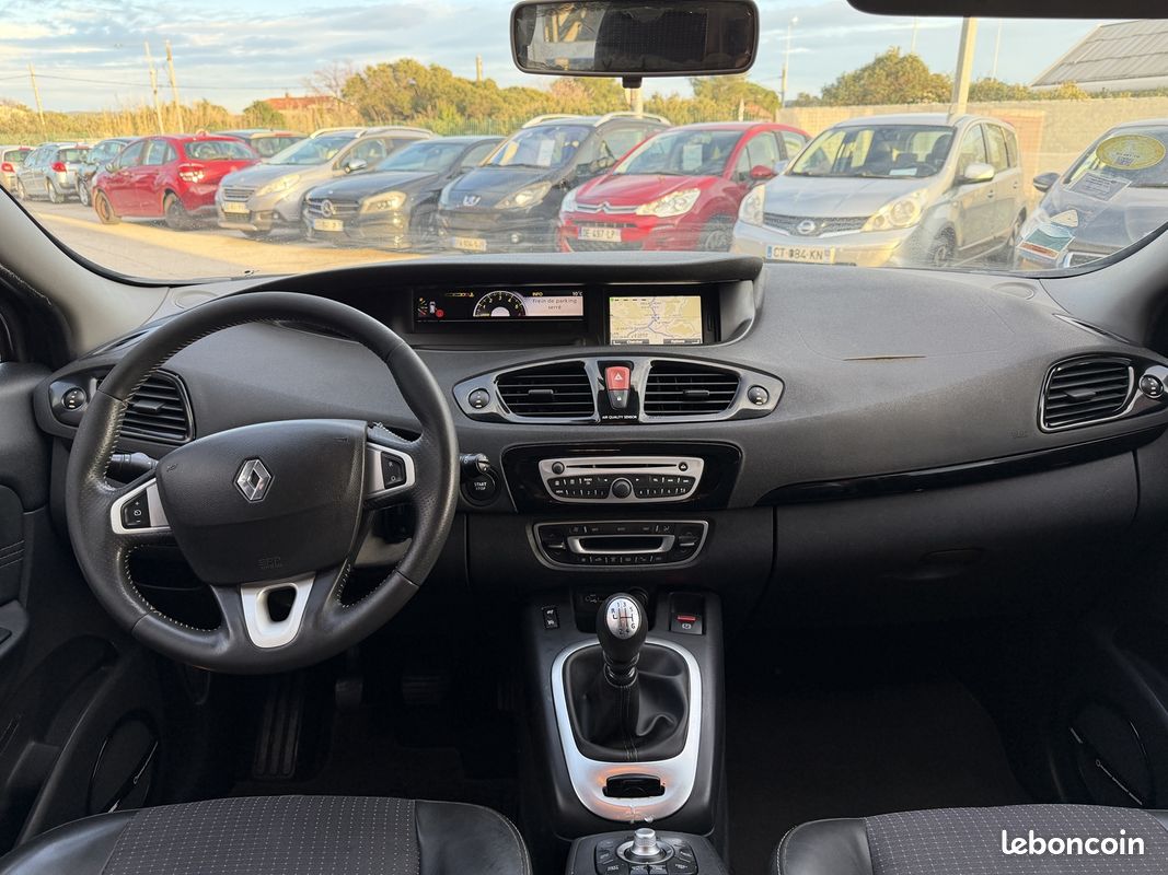 Renault SCENIC III 1.6 DCI 130CH ENERGY BOSE ECO² (image 11)