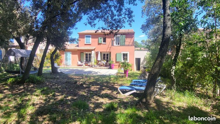 Maison 6 pièces 140 m²