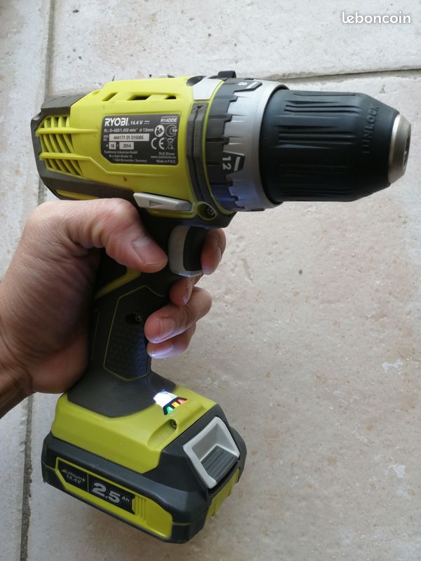 Perceuse à percussion Ryobi Lithium NEUVE utilisé 2 fois (image 3)