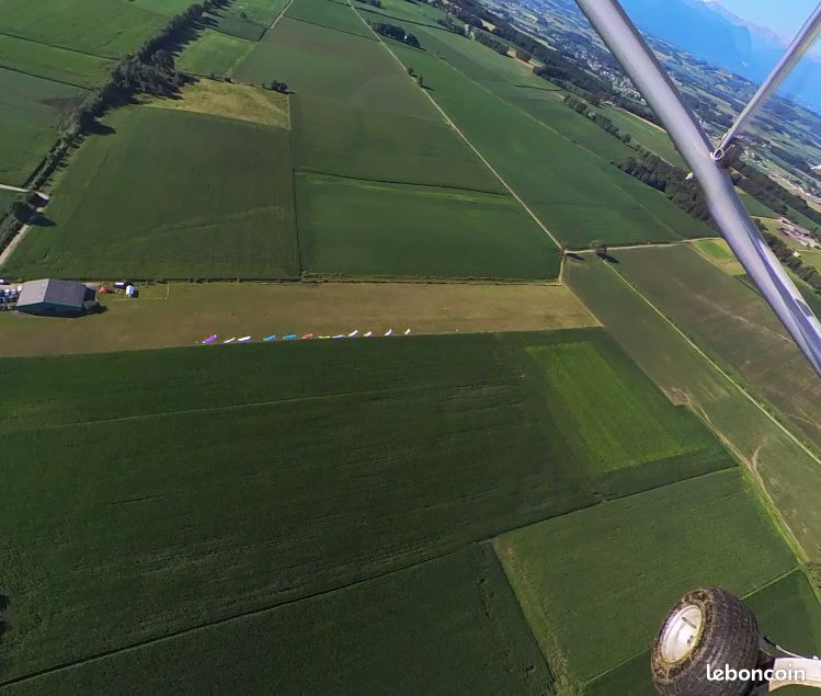 À VENDRE OU À LOUER – Base ULM complète avec piste, hangar et atelier – Luquet (65) · 300 000 €