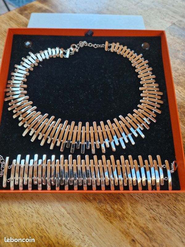 Ras de cou et bracelet acier (image 1)