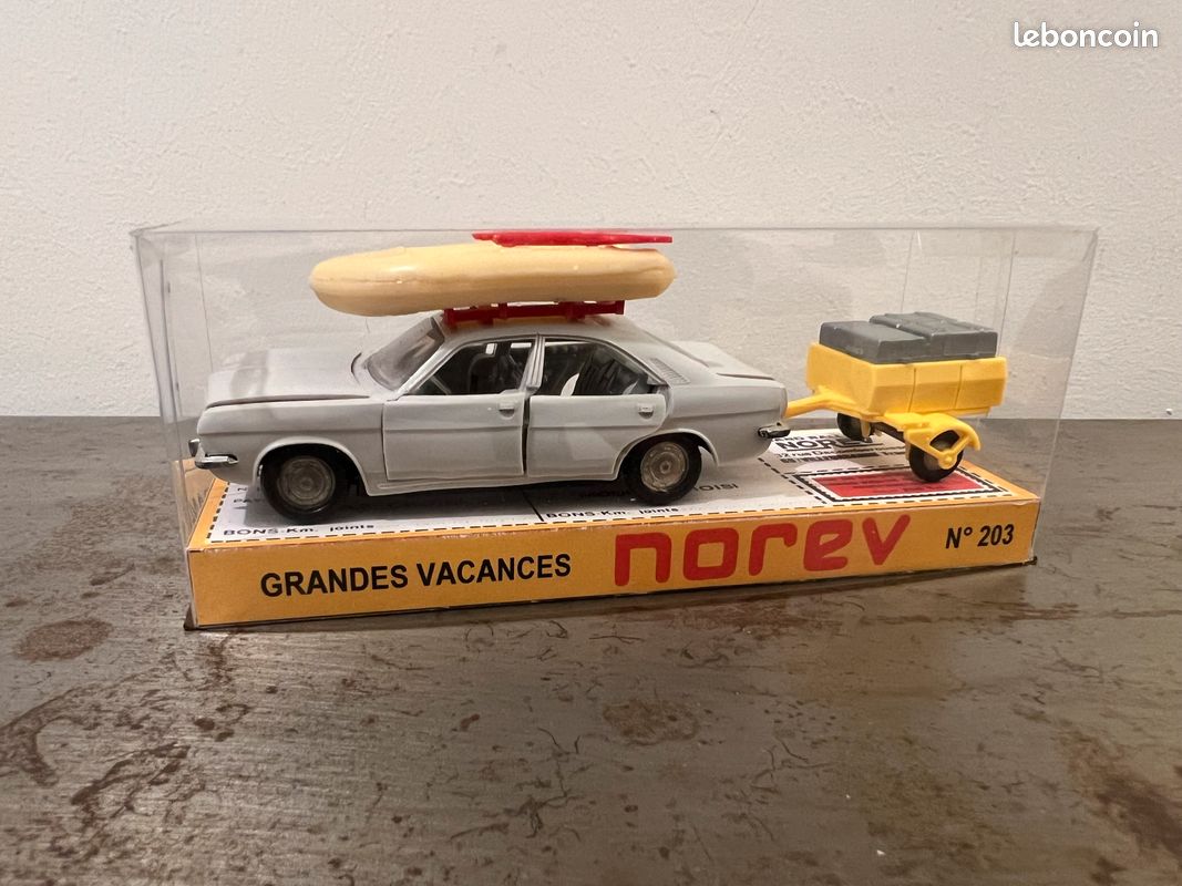 Norev Renault 4CV Orange 1:43 - Collection - Occasion