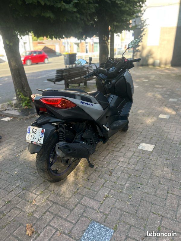 Yamaha 125 X-Max origine (image 2)