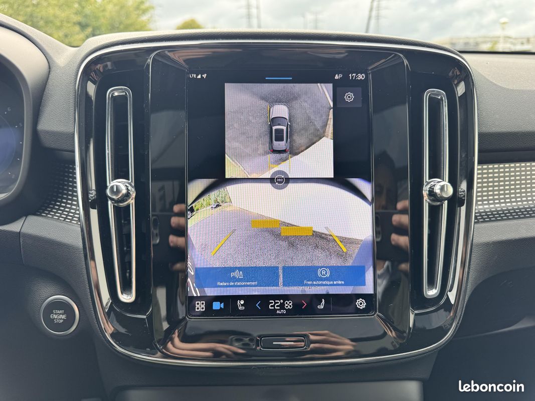 VOLVO XC40 B3 163 ch DCT7 Ultra (image 16)