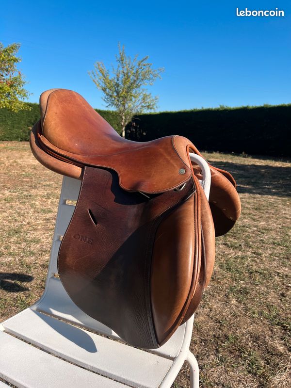 Selle Hervé Collignon one (image 1)
