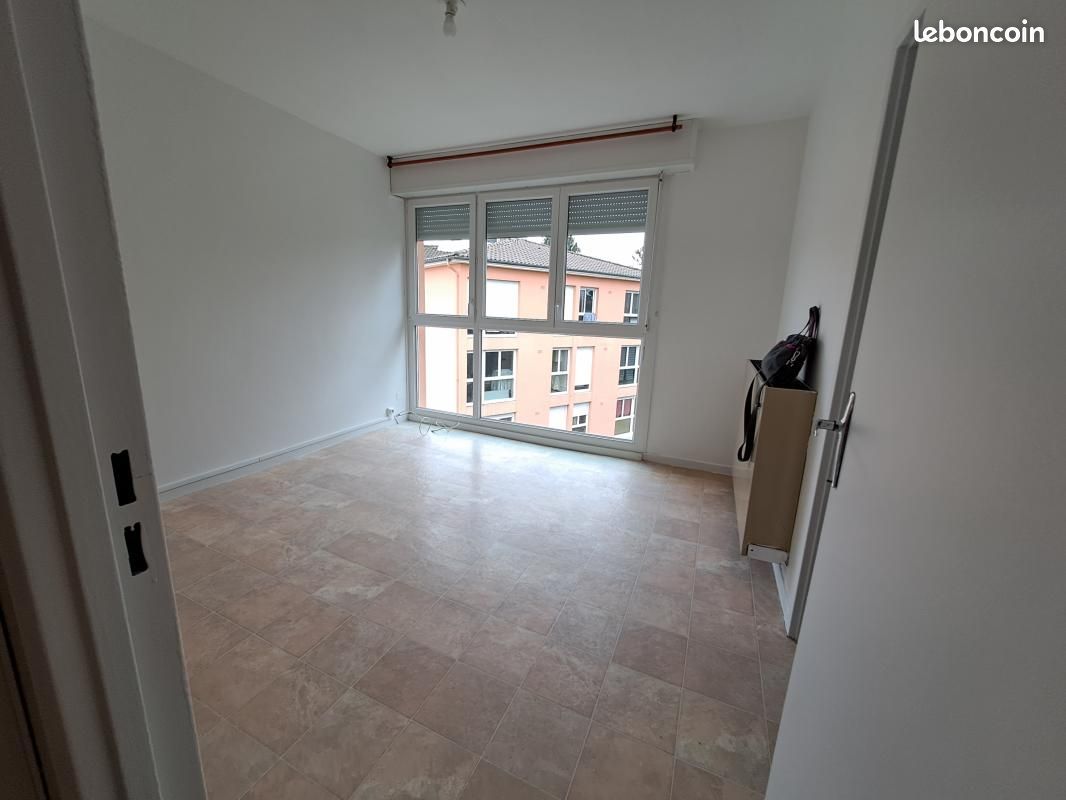 Appartement 1 pièce 31 m² · à Pargny-sur-Saulx · 31 m² · 299 €