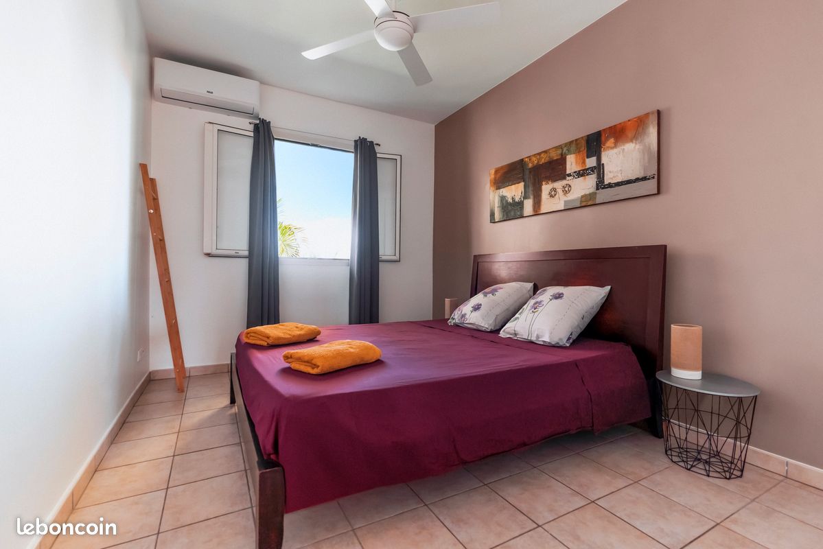 Appartement Courbaril Charmant et spacieux T3 en bord de mer accès direct plage (image 5)