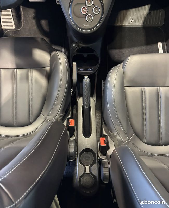 Abarth 500 1.4 Turbo T-Jet 180ch 595 Competizione BVA - Origine France / CarPlay / Suivi complet Fiat / Audio Beats / Toit Ouvrant (image 20)