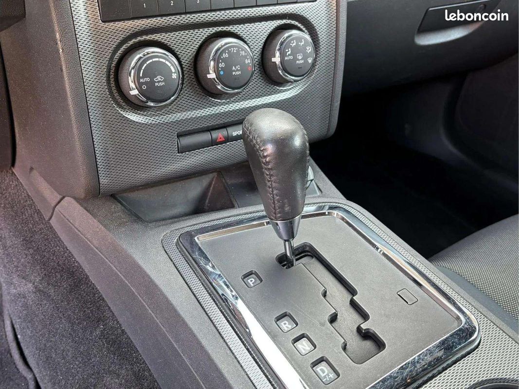 Dodge CHALLENGER R/T * 5.7 V8 HEMI * Boîte Automatique * Cuir * Caméra * Échappement Sport * Pack Sport (image 17)
