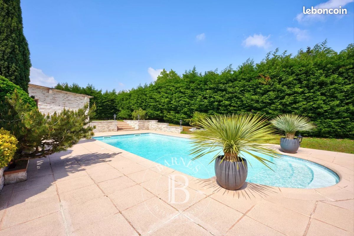 Maison 6 pièces 172 m² · à Craponne · 172 m² · 699 000 €