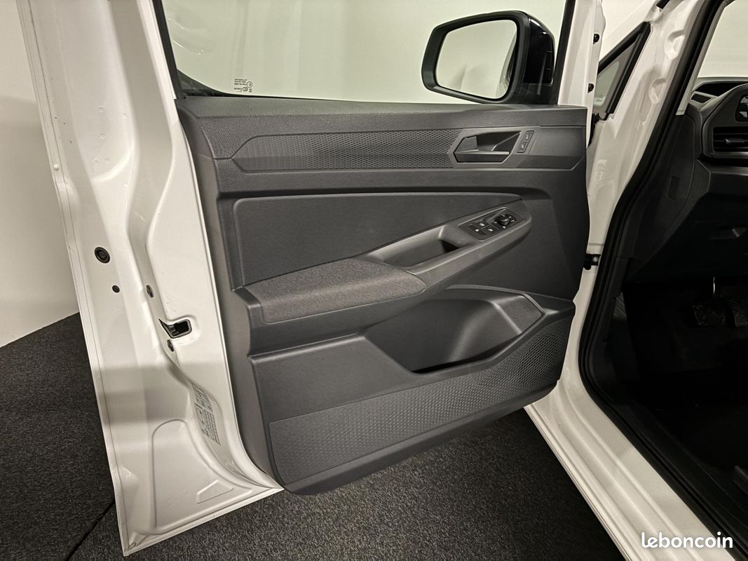 VOLKSWAGEN CADDY V 2.0 TDi 122 DSG7 (image 32)