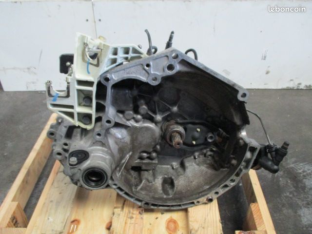 Moteur Peugeot Citroen 1.4L essence référence KFU + boite & calculateur moteur Magnetti Marelli (image 5)