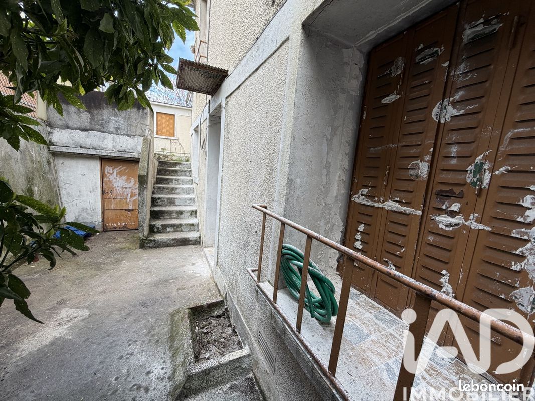 Maison 4 pièces 80 m² · à Villejuif · 80 m² · 287 000 €
