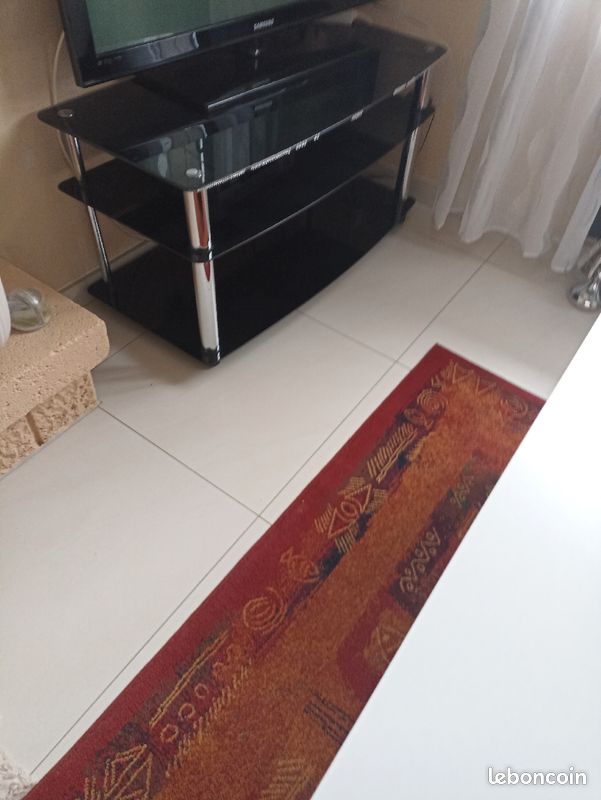 Table télé en verre (image 2)