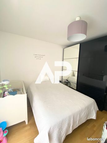https://img.leboncoin.fr/api/v1/lbcpb1/images/db/b4/3f/dbb43f2de8e44ba1f715e89f278de105a8395017.jpg?rule=ad-image