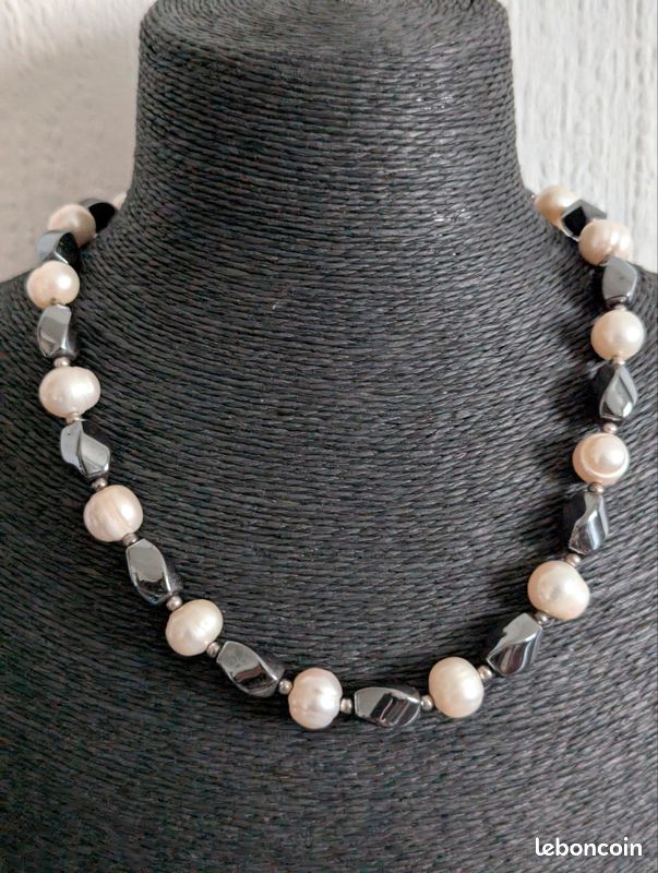 COLLIER VINTAGE MI-LONG HEMATITE GRIS ANTHRACITE PERLES RONDES EN CHUTE 4 à 10mm