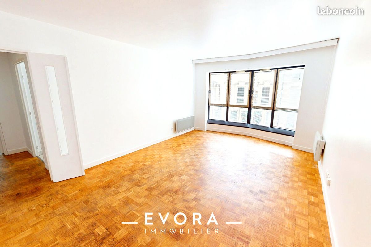 Appartement 3 pièces 67 m² · à Metz · 67 m² · 950 €