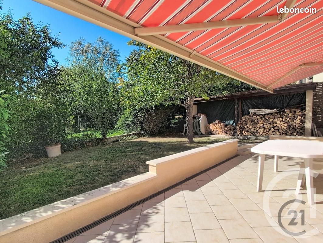 Maison 7 pièces 135 m² · à Vaux-le-Pénil · 135 m² · 339 000 €