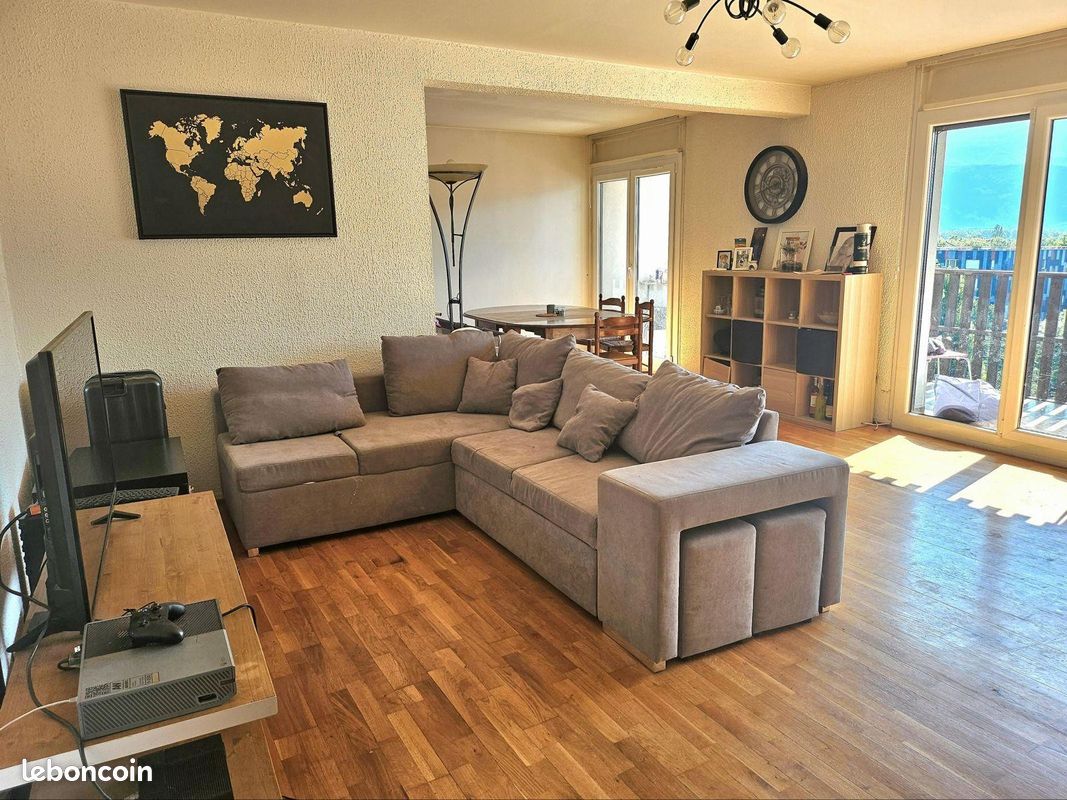 Appartement 3 pièces 105 m² · à Grenoble · 105 m² · 900 €/mois