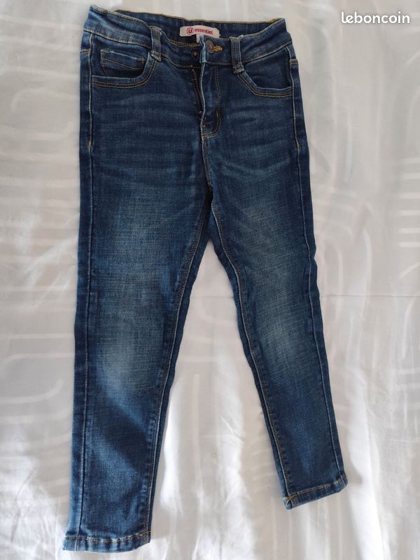 Vêtements enfant 4-6/7 ans (image 17)