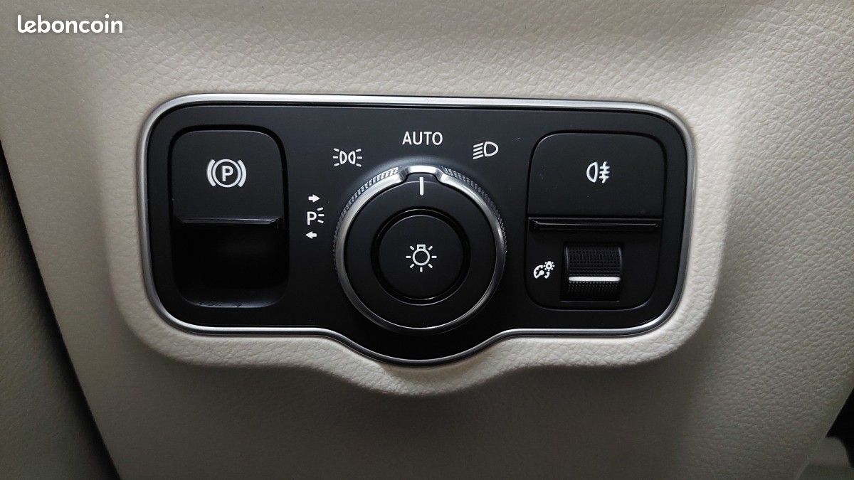 Mercedes GLB 200 Progressive Line (image 25)