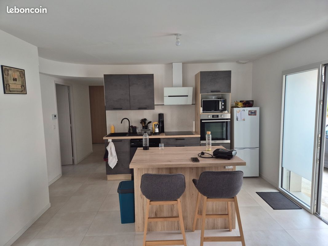 Maison 4 pièces 77 m² · à Bellevigny · 77 m² · 817 €/mois
