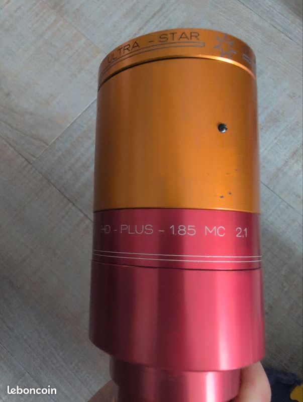 Isco Optic Ultra MC 85mm F/2 – Objectif De Projecteur Pour Photo Créative – Plein Format – Occasion