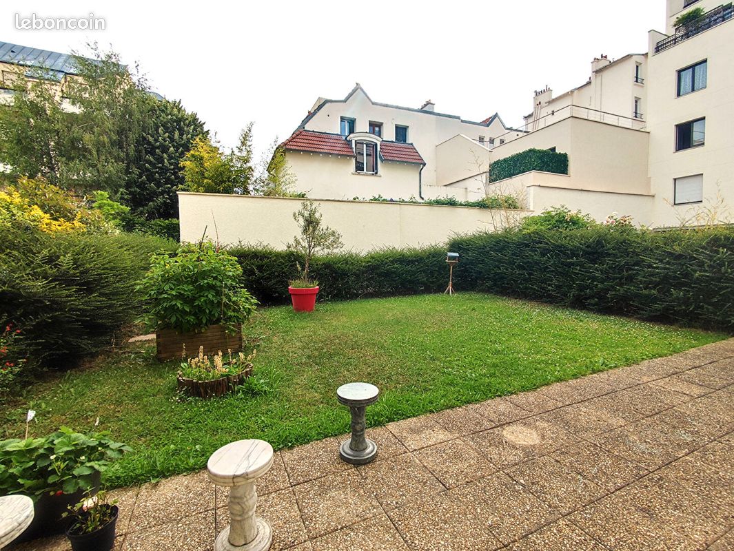 Appartement 4 pièces 120 m² · à Courbevoie · 120 m² · 3 500 €