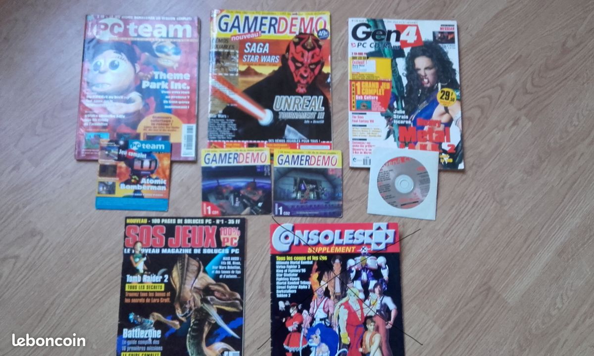 4 Magazines consoles et jeux + CD (image 1)