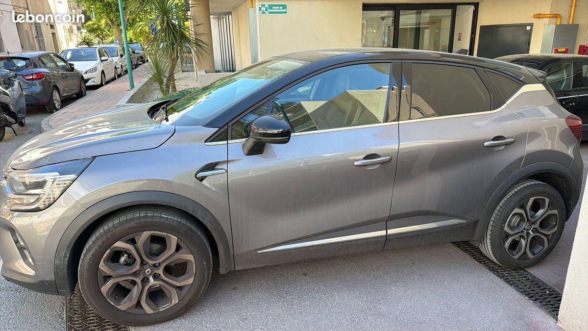 Renault captur tce 140 21 intens (image 8)