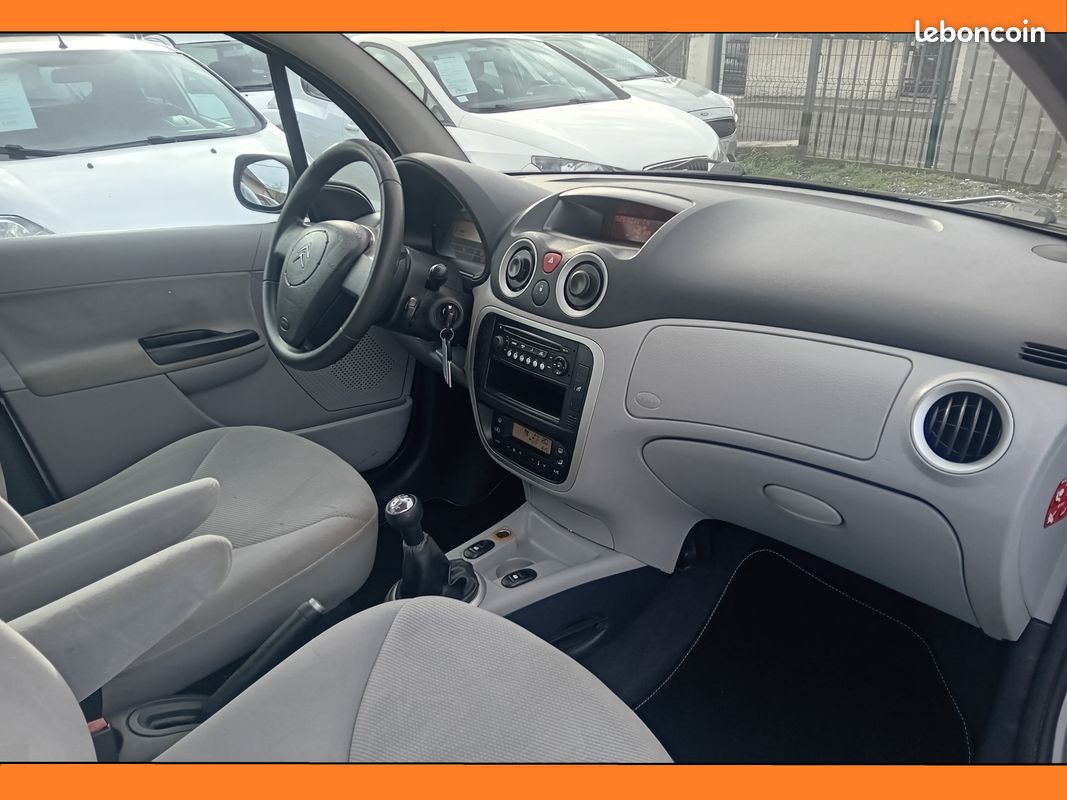 Citroen C3 I restylée 1.4i 75cv Pack Ambiance 172 000 kms Moteur changé 111 000 Kms (image 5)