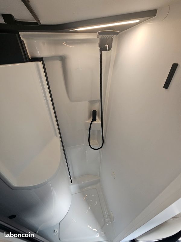 Fourgon ADRIA 640 SGX SPORT Full Options (image 6)