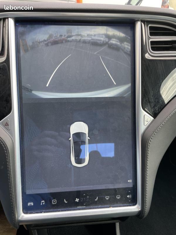 Tesla Model S 85 (image 11)