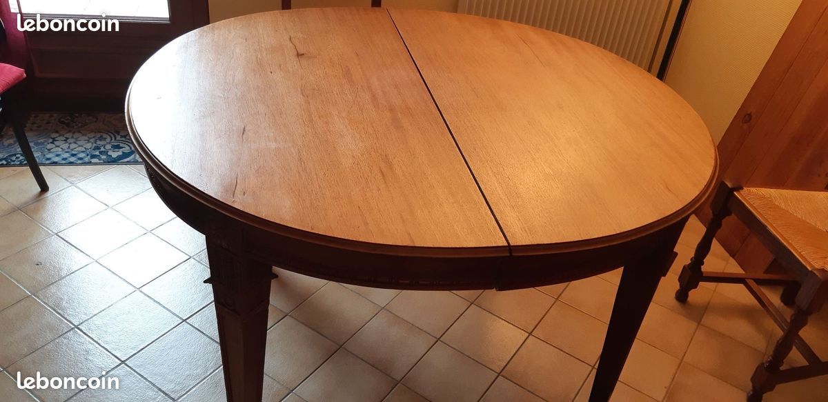 URGENT A RENOVER - Belle table ronde ancienne en bois massif avec rallonge (image 3)