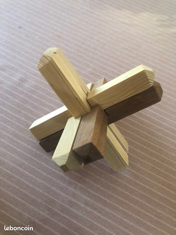 Casse tête en bois fait main (image 2)