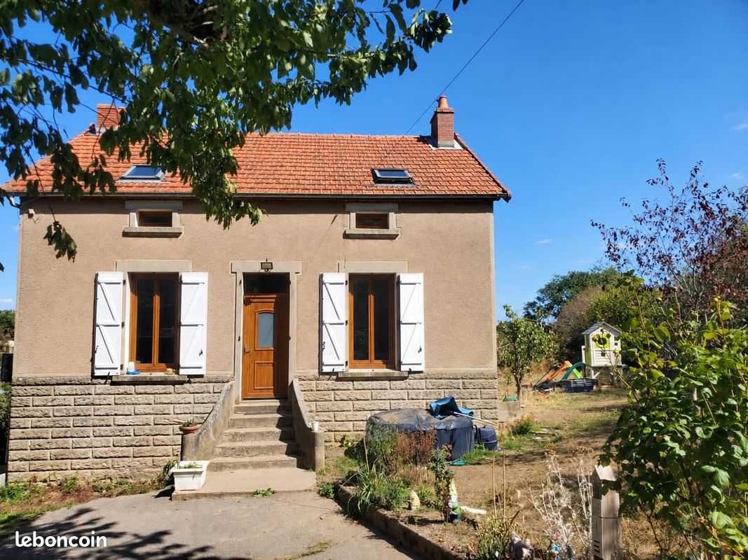 Maison 4 pièces 107 m² · à Saint-Éloy-les-Mines · 107 m² · 143 000 €