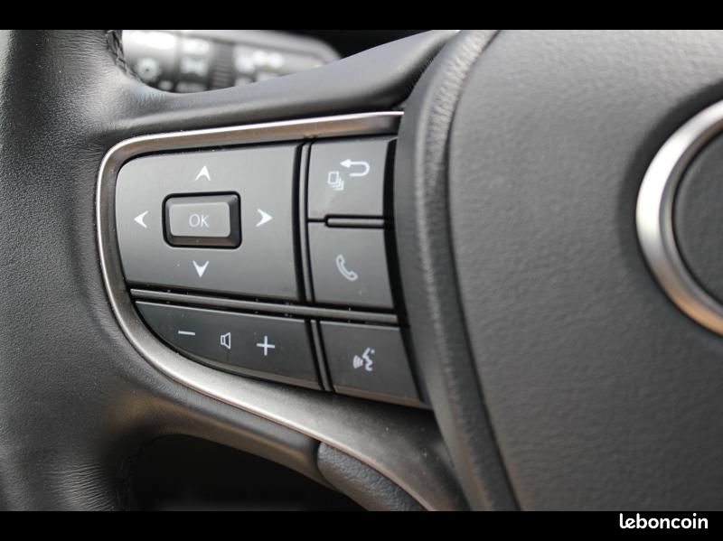 Lexus UX 250h F SPORT Design 2WD (image 28)