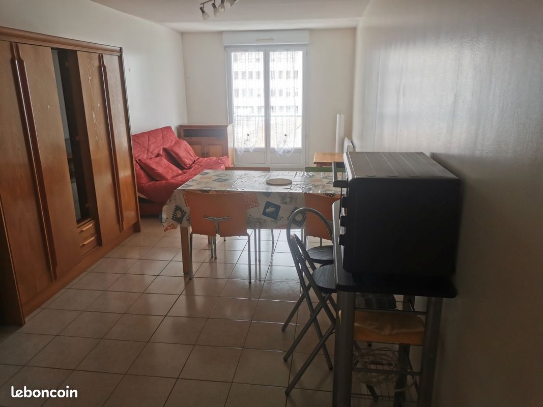Appartement 1 pièce 31 m² · à La Roche-sur-Yon · 31 m² · 446 €