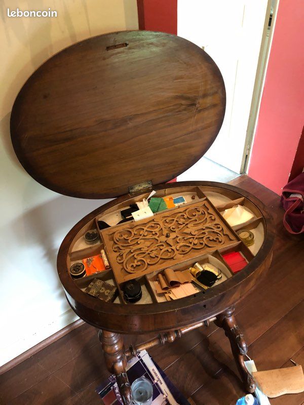 Ancienne Table à couture (image 2)