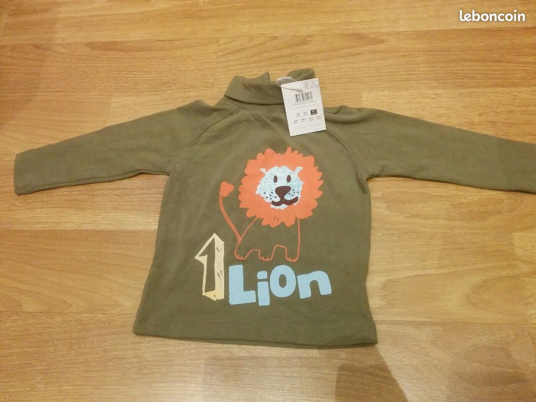 Tee shirt col roulé 9 mois Neuf avec étiquette (image 1)