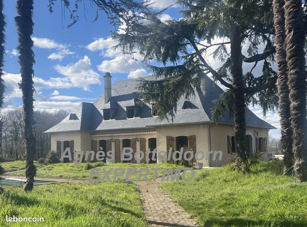 Maison 8 pièces 210 m²