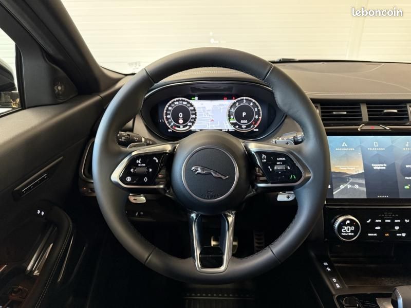 Jaguar E-Pace P270e PHEV 269ch R-Dynamic SE (image 19)