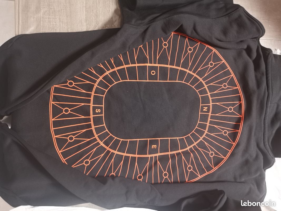 Sweat à Capuche DJ SNAKE WORLD TOUR - Neuf Avec étiquettes - Taille M - Couleur Pêche - 50% Coton 50% Polyester