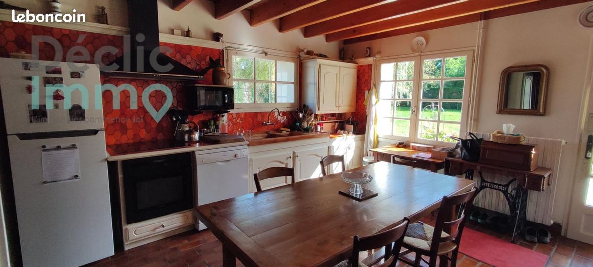 Maison 7 pièces 193 m² - Périgné 79170 (image principale 5)